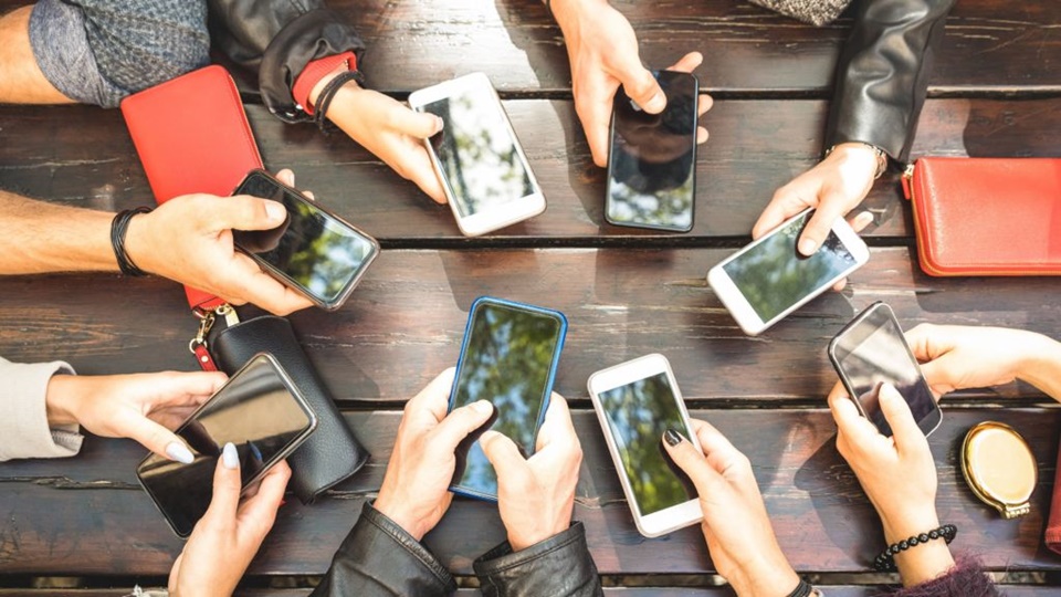 Rekomendasi HP iPhone Dengan Harga Terbaik Juni 2025
